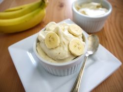 Мороженое из йогурта и банана «Визави»