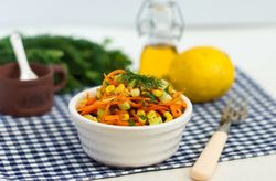 Средиземноморский салат из моркови